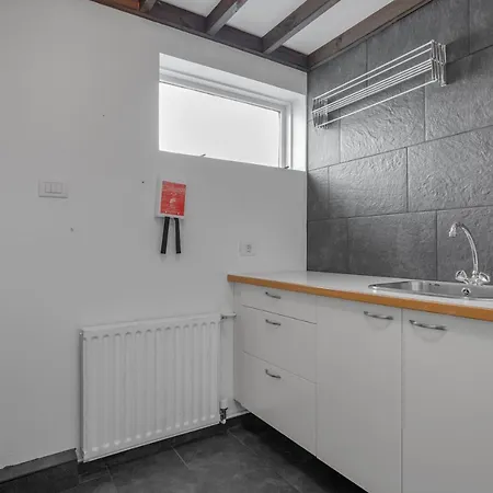 Penthouse On The Shopping Street-free Parking * Reykjavik