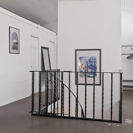 Penthouse On The Shopping Street-free Parking *