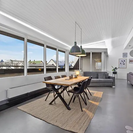 Apartment Penthouse On The Shopping Street-free Parking Reykjavik